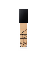 Natural Radiant Longwear Foundation in Punjab